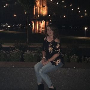 Meet your Posher, Sierra